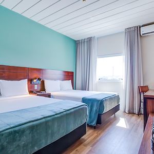 Familien-Zimmer mit Kingsize-Bett